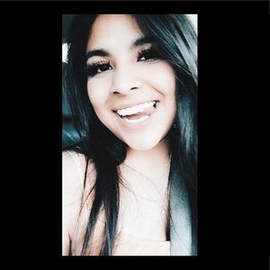 Meet your Posher, Areli